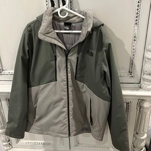 The North Face Mens XL jacket. Worn one time. In excellent condition/like new.